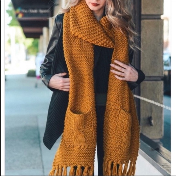 Chunky Oversized Two Pocket Tassel Scarf (Mustard Color) - Picture 1 of 4